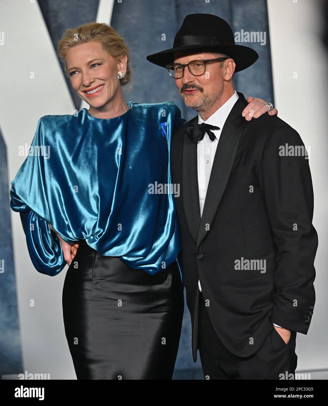 Beverly Hills, États-Unis. 12th mars 2023. Cate Blanchett (L) et Todd Field  arrivent pour la Vanity Fair Oscar Party au Wallis Annenberg Center for the  Performing Arts à Beverly Hills, Californie, le