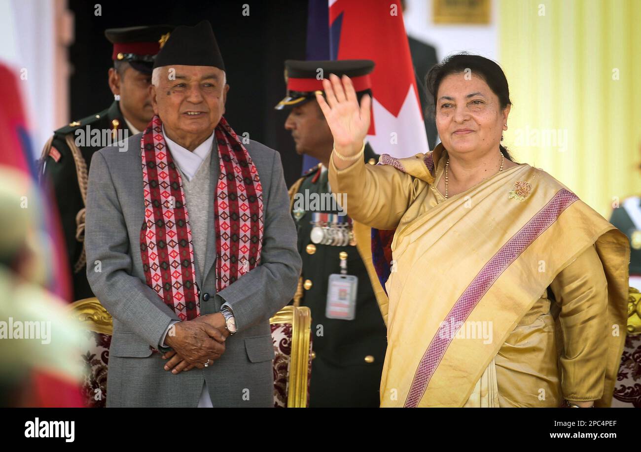 Katmandou, Bagmati, Népal. 13th mars 2023. Le président sortant du Népal, BIDHYA DEVI BHANDARI R) salue avec le président nouvellement élu, CHENDRA PAUDEL (L), après avoir prêté le serment d'office à la maison du président à Katmandou, au Népal, sur 13 mars 2023. (Credit image: © Sunil Sharma/ZUMA Press Wire) USAGE ÉDITORIAL SEULEMENT! Non destiné À un usage commercial ! Crédit : ZUMA Press, Inc./Alay Live News Banque D'Images
