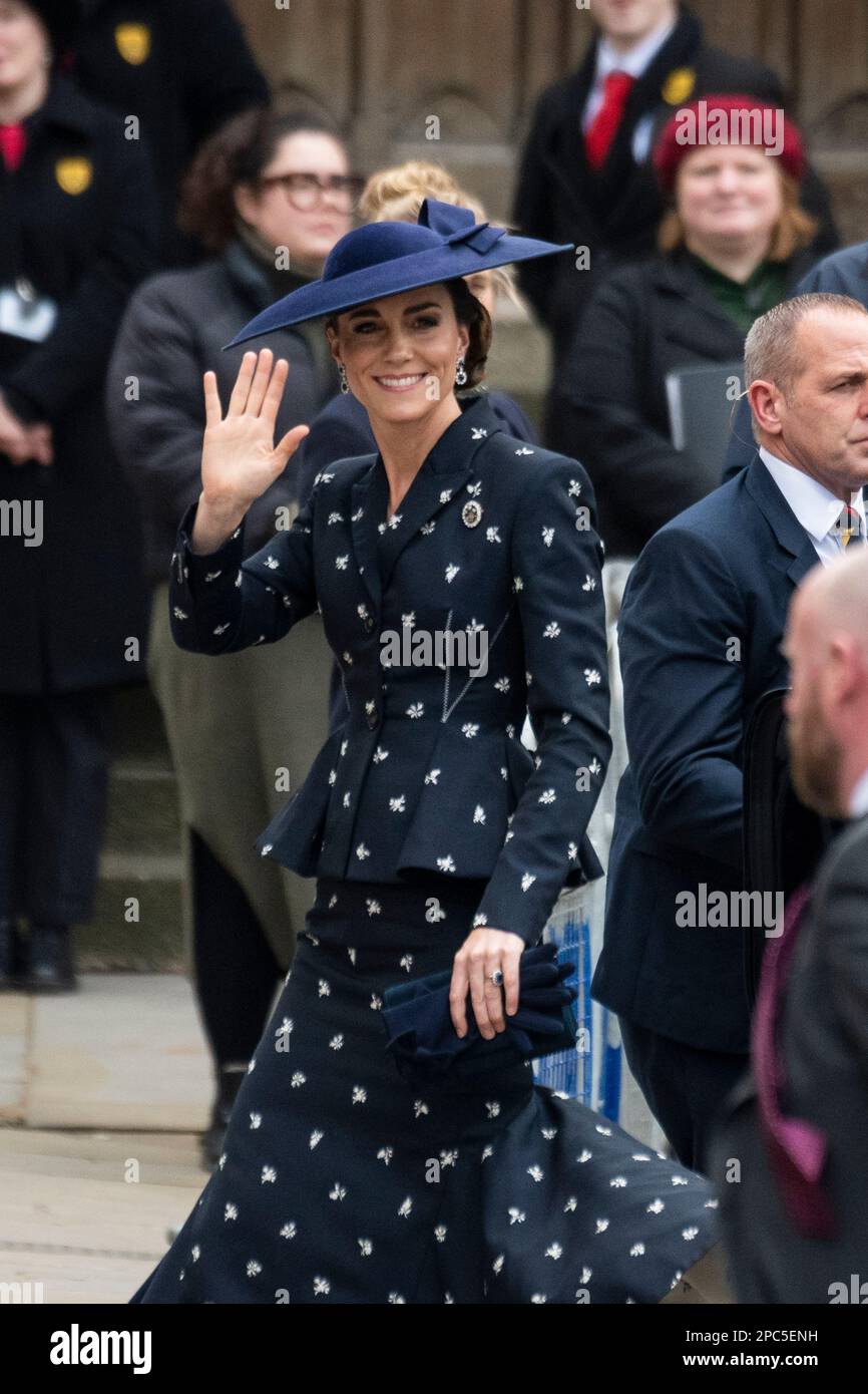 Londres, Royaume-Uni. 13 mars 2023. La princesse de Galles arrive au Commonwealth Service à l'abbaye de Westminster qui a lieu depuis 1972 et célèbre les peuples et les cultures des 54 nations du Commonwealth. C'est le premier service auquel assiste le roi Charles, après le décès de la reine Elizabeth II Credit: Stephen Chung / Alamy Live News Banque D'Images