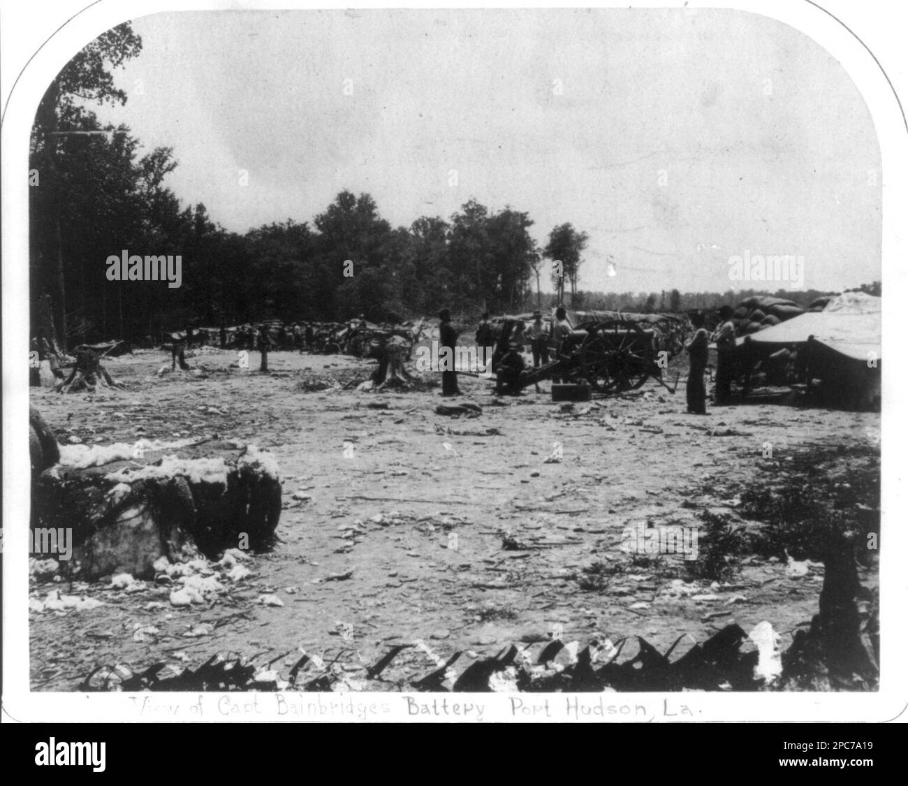 Vue sur la batterie du capitaine Bainbridge, Port Hudson, LOUISIANE. Collection de photographies de la guerre civile . Batteries (armes), Louisiane, Port Hudson, 1860-1870, soldats, Union, Louisiane, Port Hudson, 1860-1870, forts et fortifications, Union, Louisiana, Port Hudson, 1860-1870, États-Unis, Histoire, Guerre civile, 1861-1865, campagnes et batailles, Union. Banque D'Images