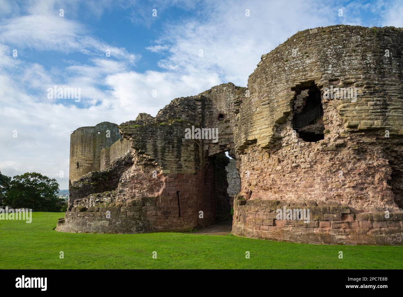 East Gatehouse au château de Rhuddlan, Denbighshire, au nord du pays de Galles. Banque D'Images