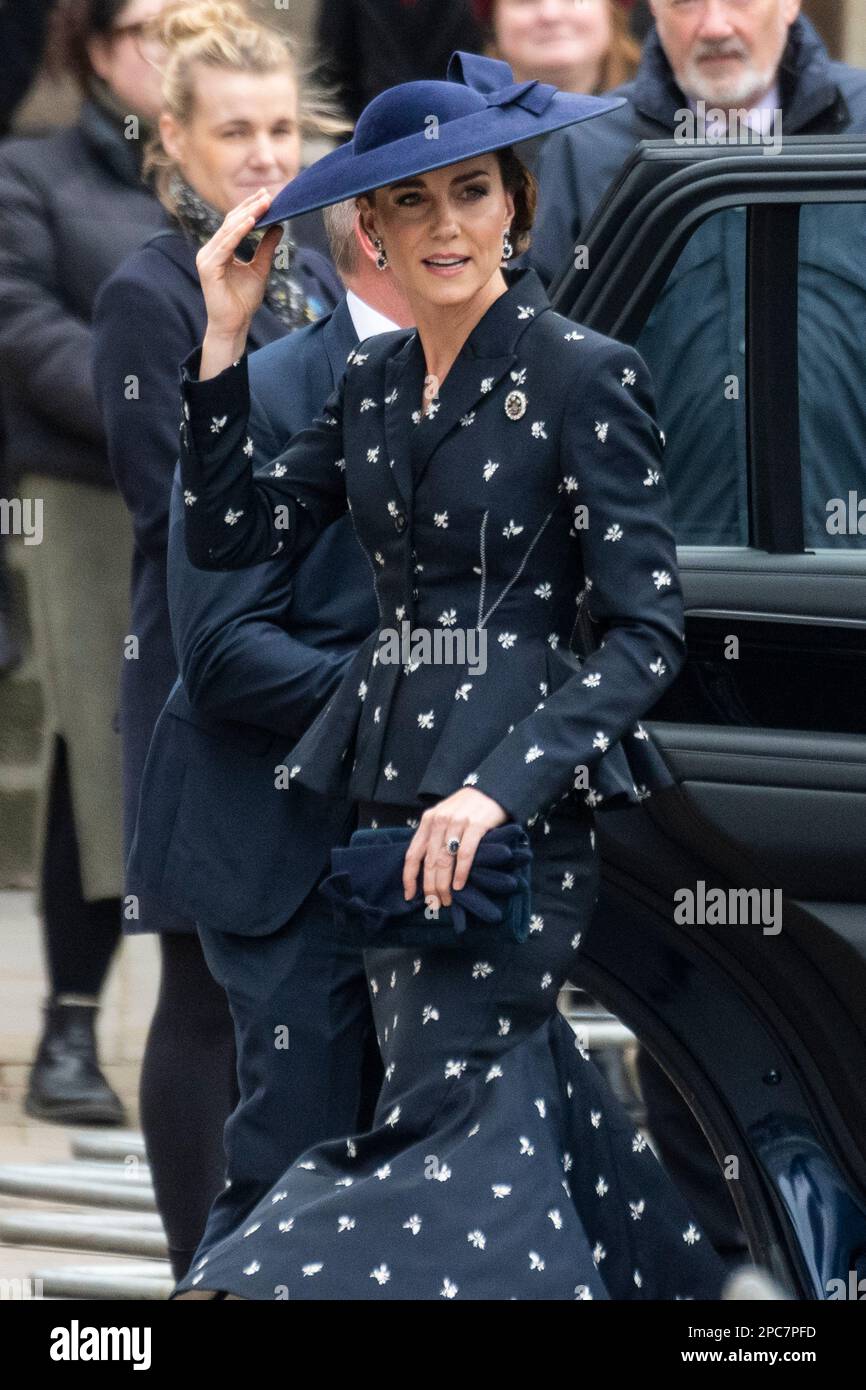 Londres, Royaume-Uni. 13 mars 2023. Catherine, la princesse de Galles, arrive au Commonwealth Service à l'abbaye de Westminster qui a lieu depuis 1972 et célèbre les peuples et les cultures des 54 nations du Commonwealth. C'est le premier service auquel assiste le roi Charles, après le décès de la reine Elizabeth II Credit: Stephen Chung / Alamy Live News Banque D'Images