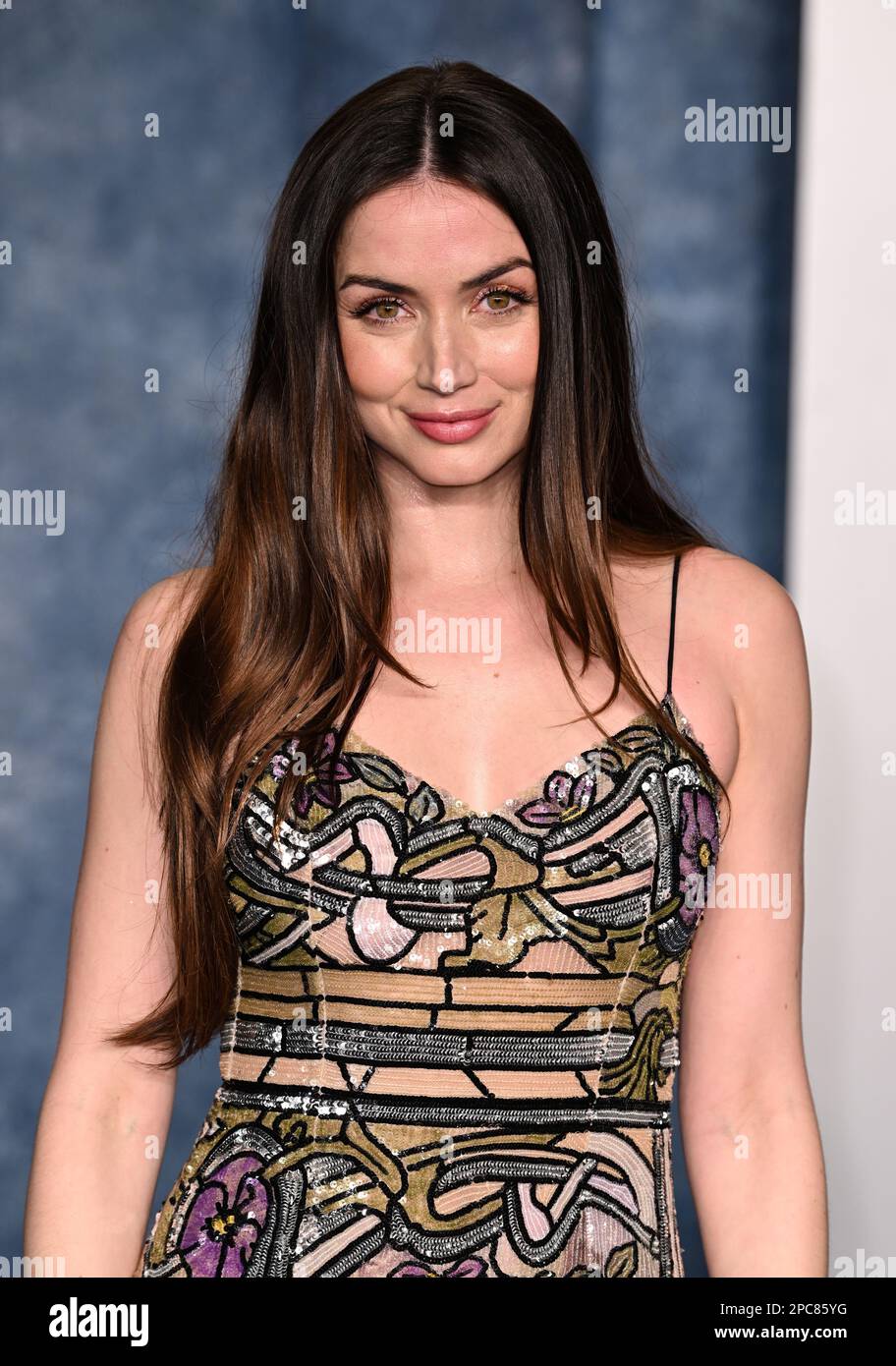 Los Angeles, États-Unis. 13th mars 2023. Ana de Armas arrivée à la Vanity Fair Oscar Party 2023, Wallis Annenberg Centre for the Performing Arts, Los Angeles. Crédit : Doug Peters/EMPICS/Alamy Live News Banque D'Images