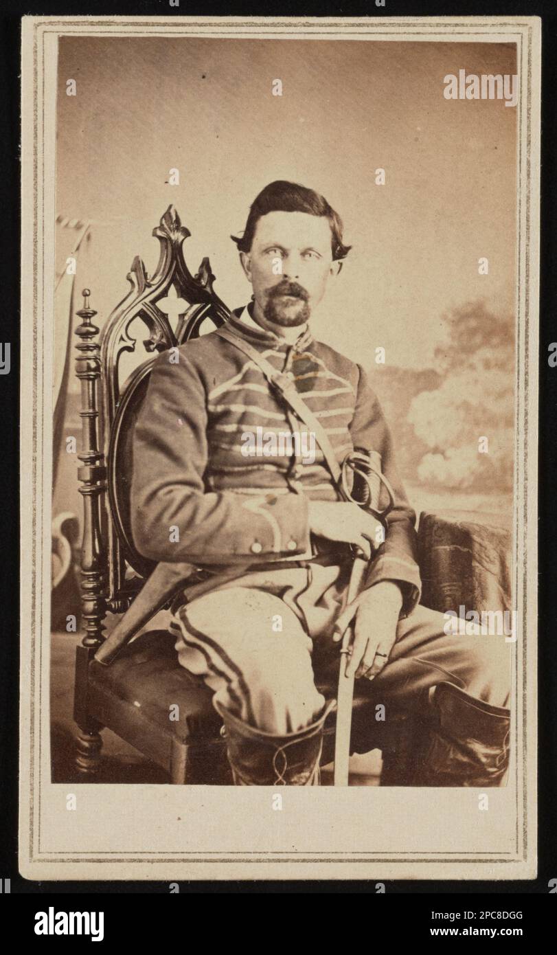 Un bugler non identifié dans l'uniforme de cavalerie Union avec sabre. Collection de photos de la guerre civile de la famille Liljenquist , pp/papier liljpaper. Etats-Unis, Armée, peuple, 1860-1870, soldats, Union, 1860-1870, uniformes militaires, Union, 1860-1870, Musiciens, 1860-1870, daggers & swords, 1860-1870, États-Unis, Histoire, Guerre civile, 1861-1865, personnel militaire, Union. Banque D'Images