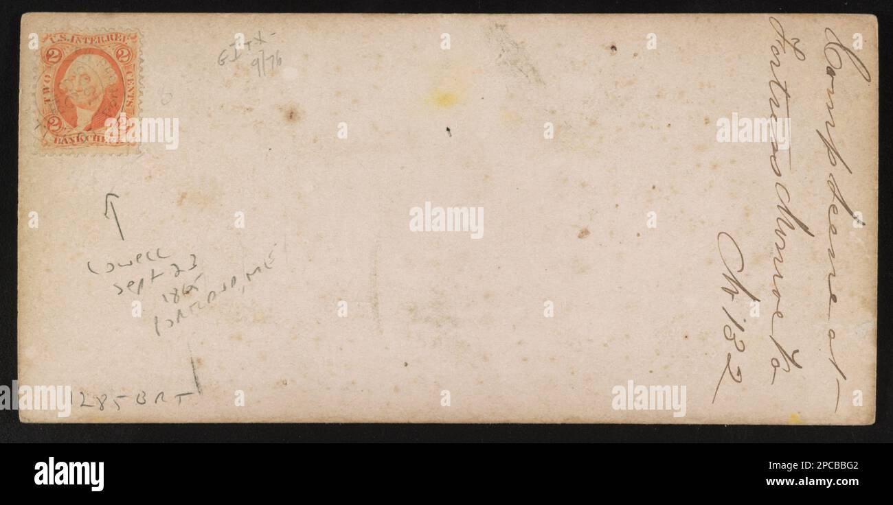 Scène de camp à Fortress Monroe. Fait partie de la collection Larry Gottheim de stéréographes et d'autres premières photographies , Purchase; Larry Gottheim; 2008; (DLC/PP-2008:007). Fort, George Templeton, 1820-1875, Voyage, Virginie, Fort Monroe, Zouaves, New York (État), 1860-1870, vie militaire, Union, Virginia, fort Monroe, 1860-1870, États-Unis, Histoire, Guerre civile, 1861-1865, vie militaire, Union, Virginia, fort Monroe, États-Unis, Histoire, Guerre civile, 1861-1865, Afro-Américains, Virginie, fort Monroe. Banque D'Images