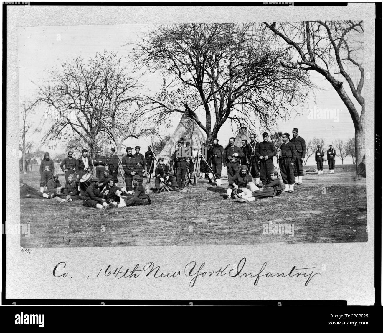Co - , 164th New York Infantry. Non B297, titre de l'article, cadeau; Col. Godwin Ordway; 1948. États-Unis, Histoire, Guerre civile, 1861-1865. Banque D'Images