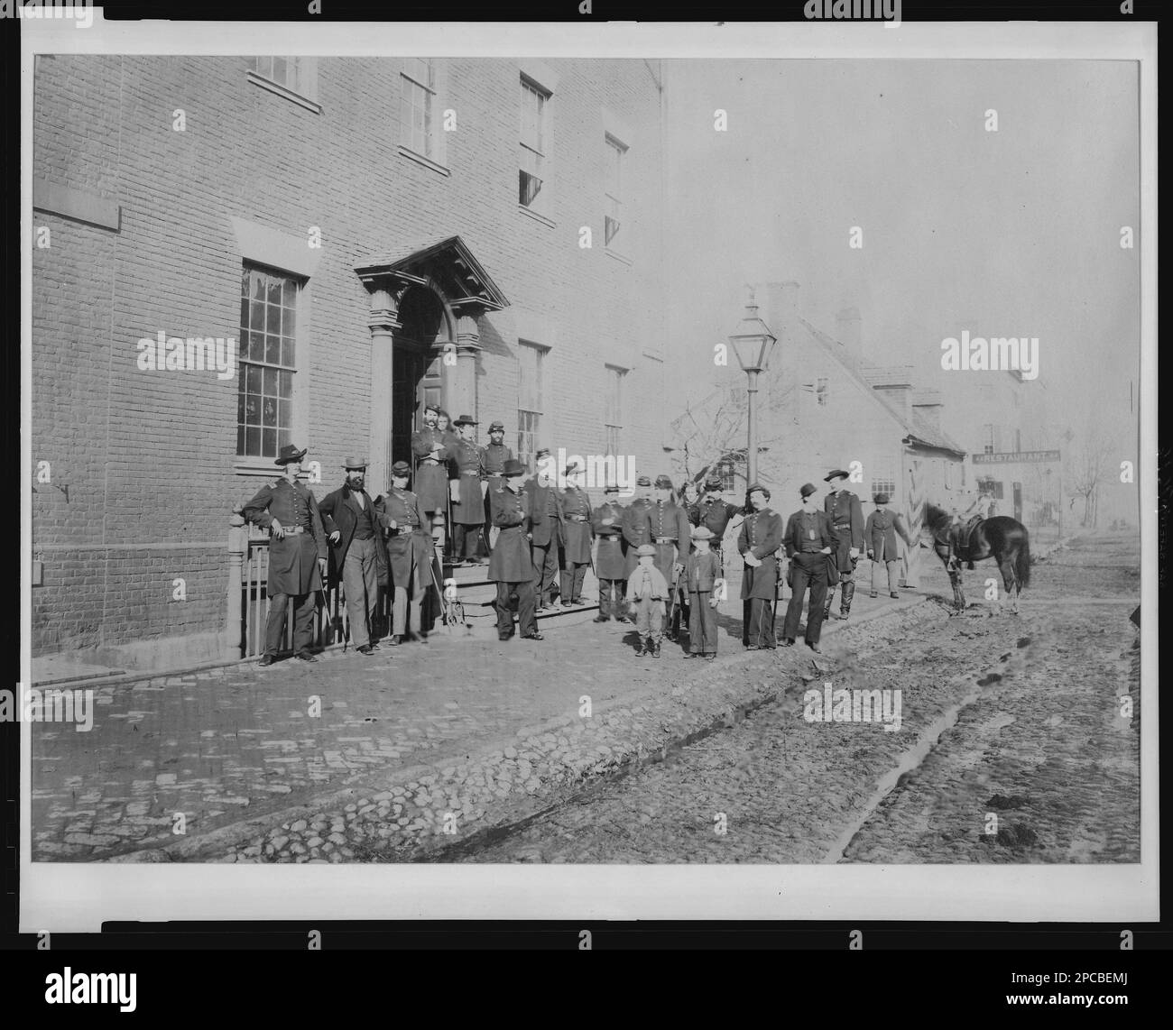 Officiers des bénévoles du Premier District, City Hotel, Alexandria, Virginie No. 264, titre de l'article. Hotels, Virginia, Alexandria, 1860-1870, États-Unis, Histoire, Guerre civile, 1861-1865, personnel militaire, Union. Banque D'Images