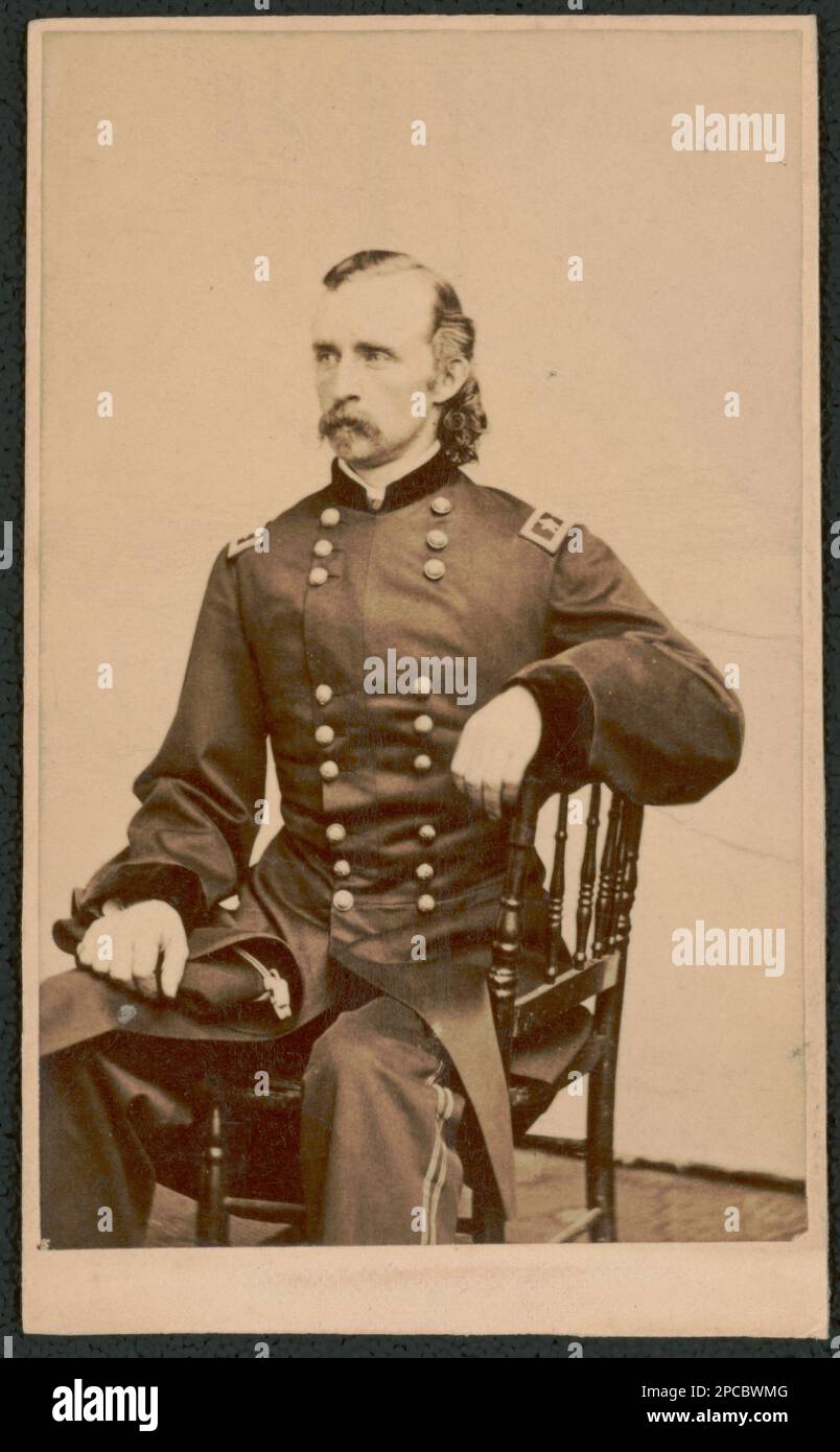 Le major-général George Armstrong Custer des régiments d'infanterie de l'Armée de terre de 2nd et 5th en uniforme. Collection de photos de la guerre civile de la famille Liljenquist , pp/papier liljpaper. Custer, George A, (George Armstrong), 1839-1876, États-Unis, Armée, Cavalry Regiment, 2nd, population, États-Unis, Armée, Régiment de cavalerie, 5th, gens, soldats, Union, 1860-1870, uniformes militaires, Union, 1860-1870, États-Unis, Histoire, Guerre civile, 1861-1865, personnel militaire, Union. Banque D'Images