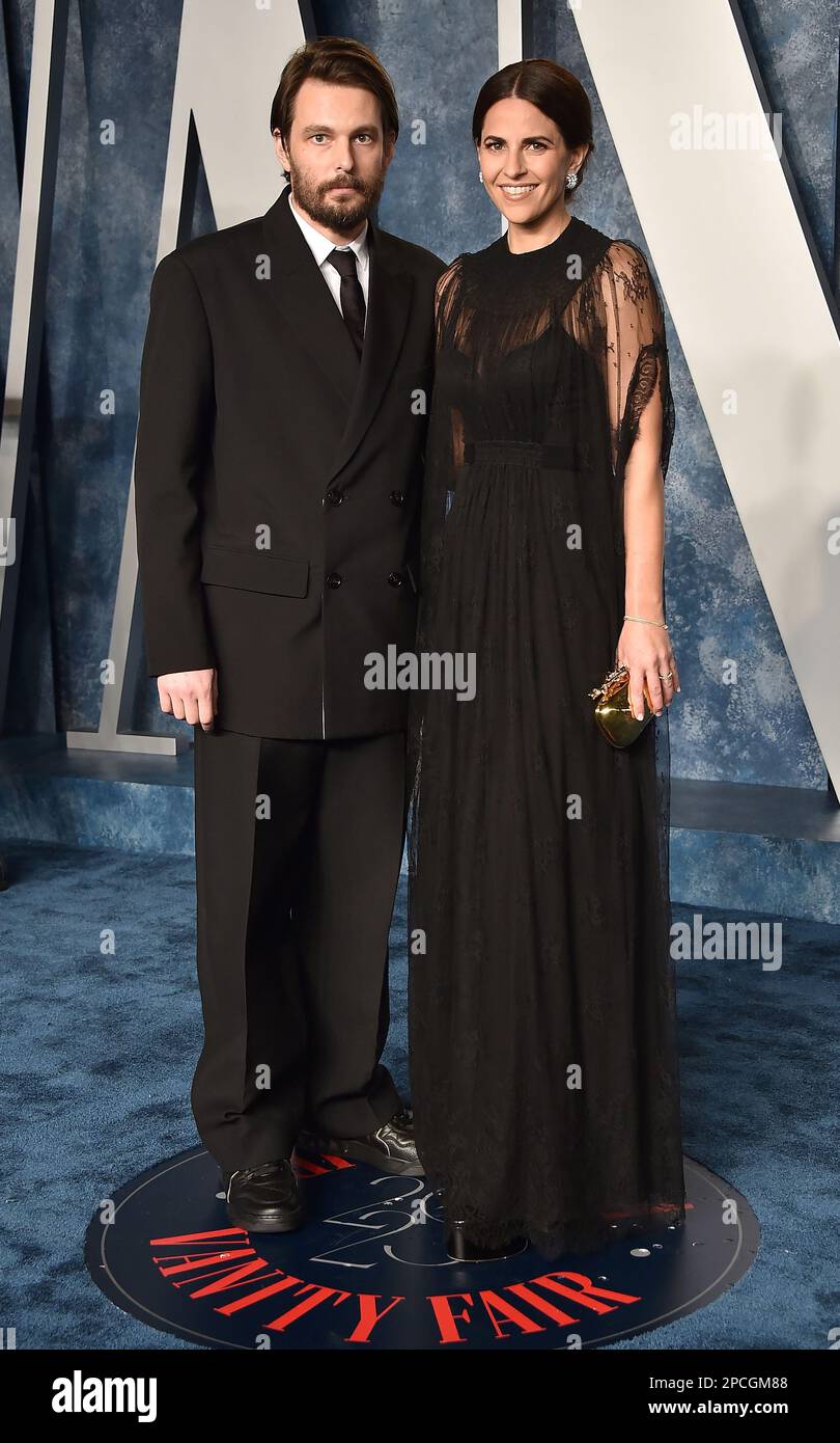 Sam Levinson et Ashley Lent Levinson arrivent à la Vanity Fair Oscar Party qui s'est tenue au Wallis Annenberg Center for the Performing Arts on 12 mars 2023 à Beverly Hills, CA. © OConnor-Arroyo / AFF-USA.com Banque D'Images