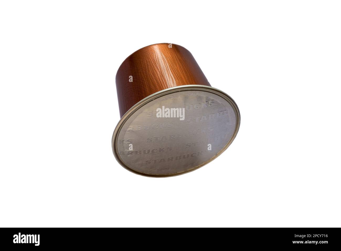 Starbucks House Blend Lungo coffee capsule coffee pad by Nespresso isolé sur fond blanc Banque D'Images