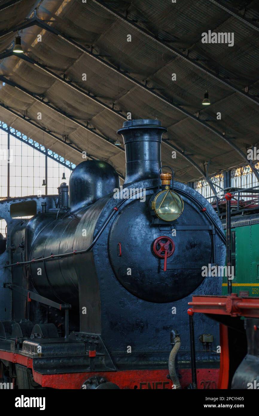 Ancien moteur de train à vapeur à la gare Banque D'Images