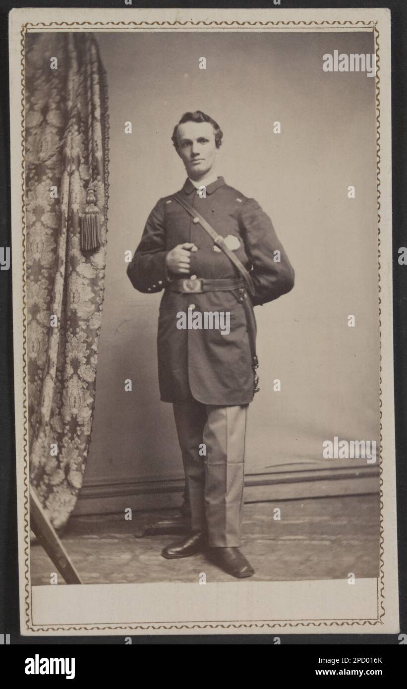 Soldat non identifié dans l'uniforme de l'Union / Galerie photo Hugo Bartels, No 262 Penna. Mise moy. 12th et 13th STS., Washington, D.C. Titre conçu par le personnel de la bibliothèque. Etats-Unis, Army, People, 1860-1870, uniformes militaires, Union, 1860-1870, soldats, Union, 1860-1870, États-Unis, Histoire, Guerre civile, 1861-1865, personnel militaire, Union. Banque D'Images