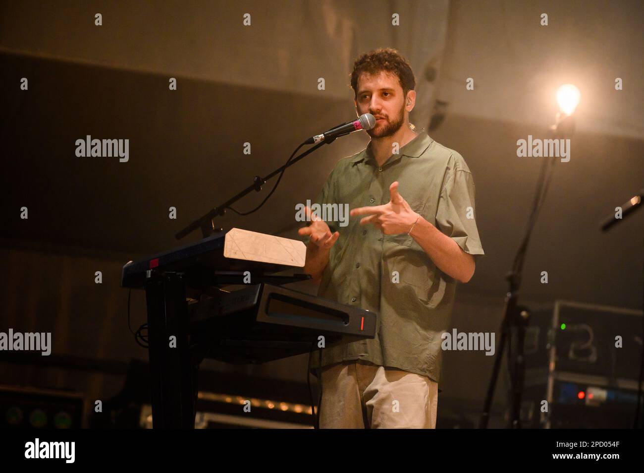 Collengo, Torino, Italie, 15 juillet 2022, Eugenio dans via Di Gioia se produit au Festival des fleurs lors de la tournée 'Amore e Rivoluzione', Andrea Pellegrini/Alay Banque D'Images