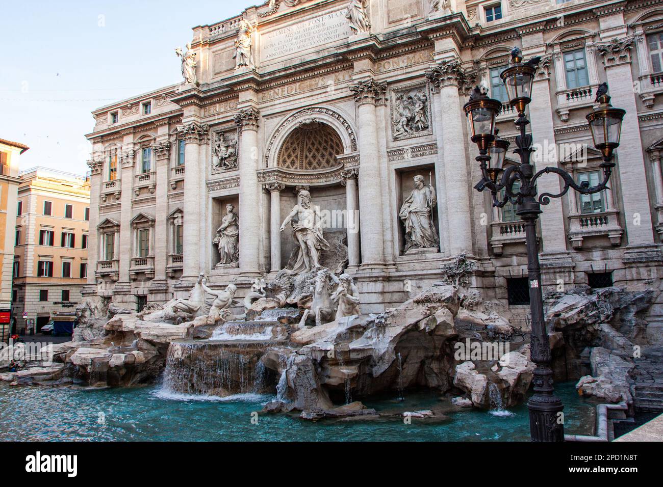 Italie, Rome, Fontana di Trevi conçu et construit par Nicola Salvi, Giuseppe Pannini et Gian Lorenzo Bernini Banque D'Images