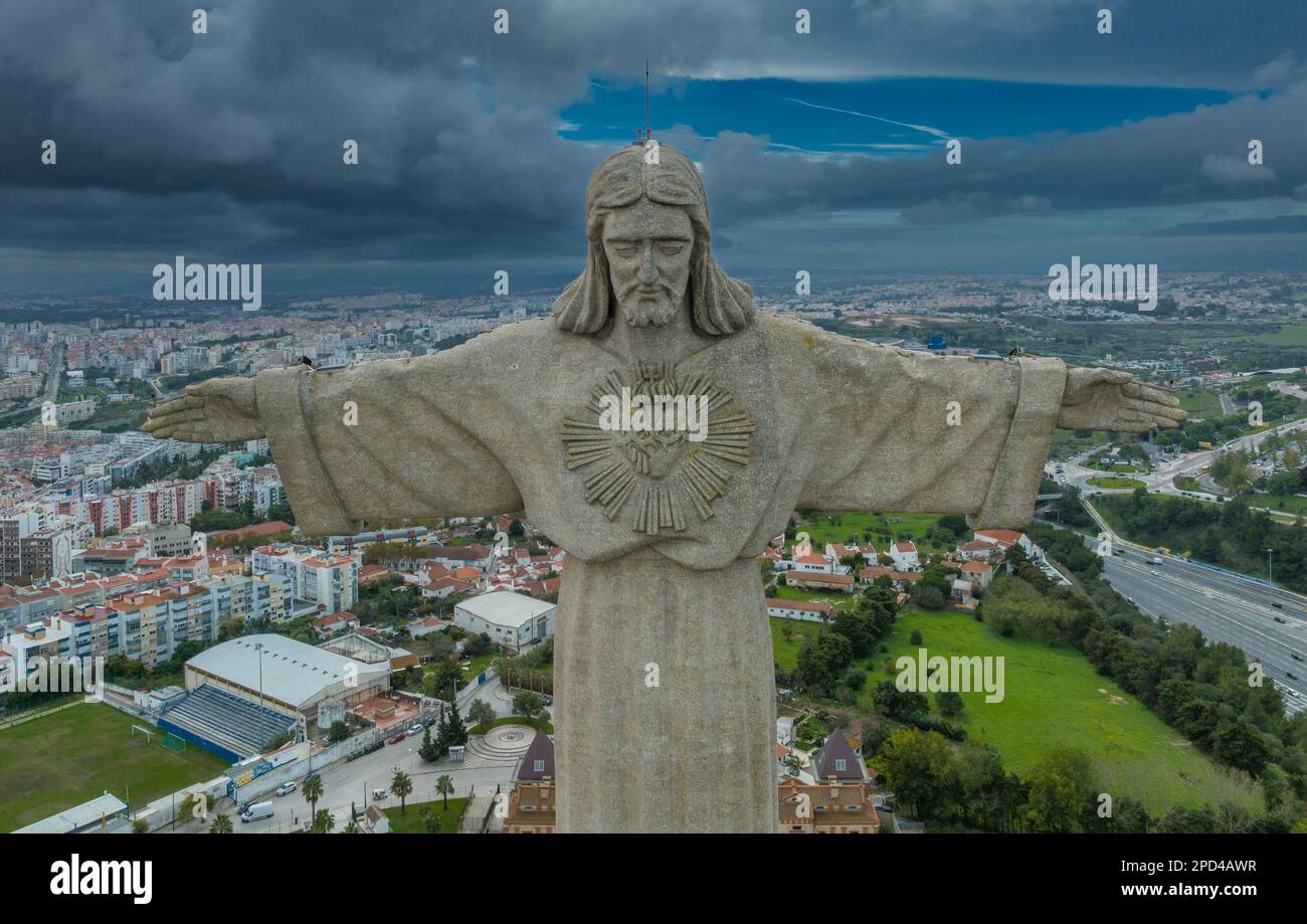 Sanctuaire Mexicain En étain Sacré-Cœur De Jésus Avec Anges – Fait Main 26 Cm