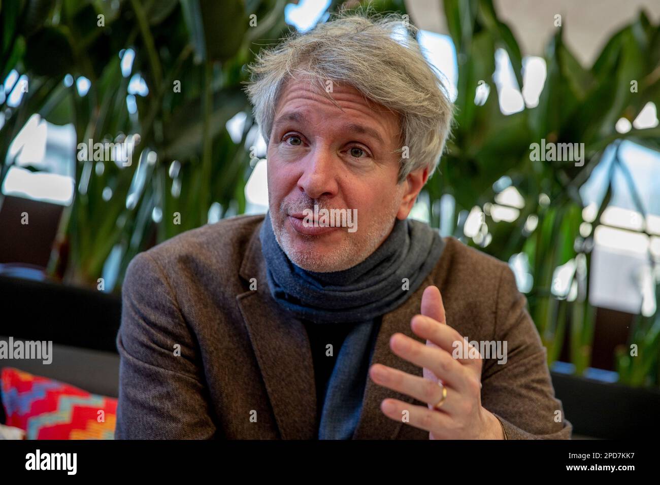 Barcelone, Espagne. 10th mars 2023. L'écrivain et réalisateur français Eric Vuillard présente la version catalane de son livre ''la guerre des pauvres'' à Barcelone, Espagne, sur 9 mars 2023. (Photo par Albert Llop/NurPhoto) Credit: NurPhoto SRL/Alay Live News Banque D'Images