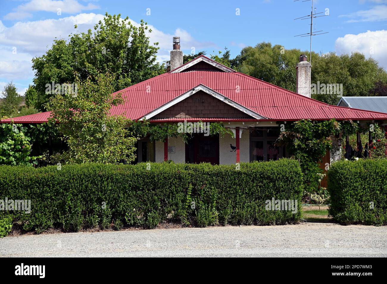 Le Bungalow dans la rue Swindon dans le village Central Otago d'Ophit. Il a été occupé par le très révérend Alexandre Dom, également connu sous le nom de 'Jésus Don'. Banque D'Images