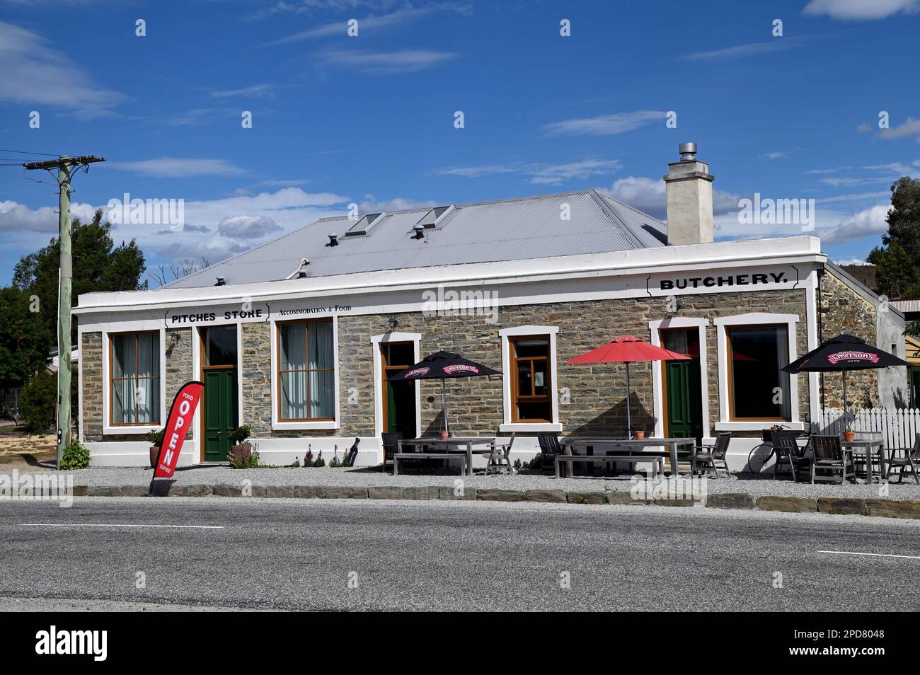 Magasin de fiches dans la rue principale historique d'Ophir dans le centre de l'Otago. Il a été restauré à sa conception originale et rouvert en 2012. Banque D'Images