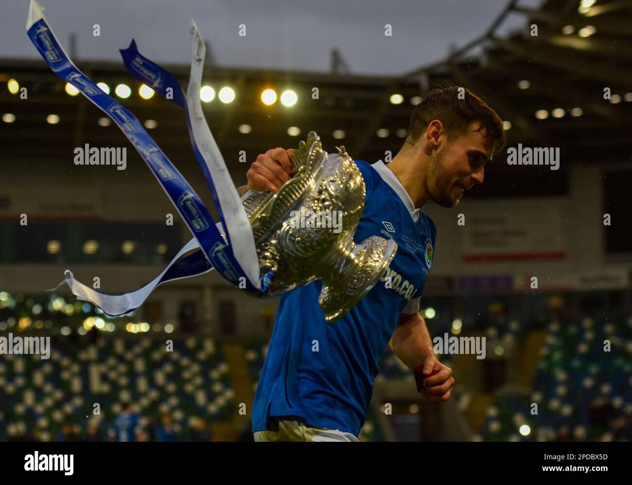 Matthew Clarke, joueur de Linfield FC. Finale de la coupe BetMcLean 2023, Linfield vs Coleraine. Stade national de Windsor Park, Belfast. Banque D'Images