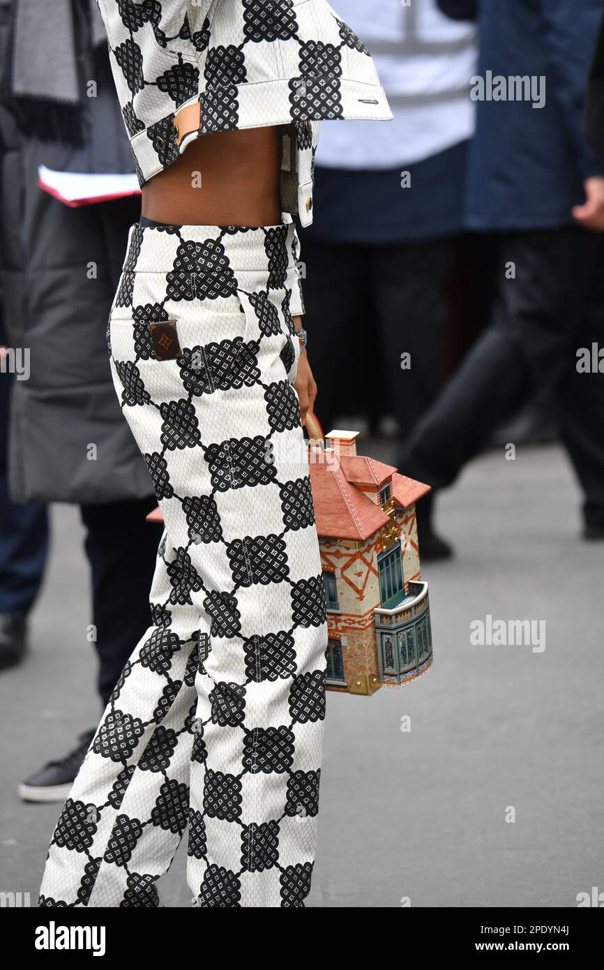 Jaden Smith à l'extérieur de Louis Vuitton, pendant la semaine de la mode à Paris Banque D'Images