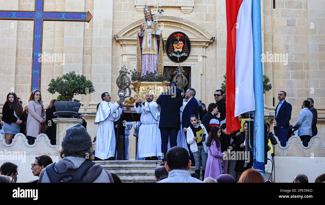 Procession de la statue de Saint Grégoire le Grand, 12th mars, Kercem sur l'île méditerranéenne de Gozo. Banque D'Images Procession de la statue de Saint Grégoire le Grand, 12th mars, Kercem sur l'île méditerranéenne de Gozo. Banque D'Images