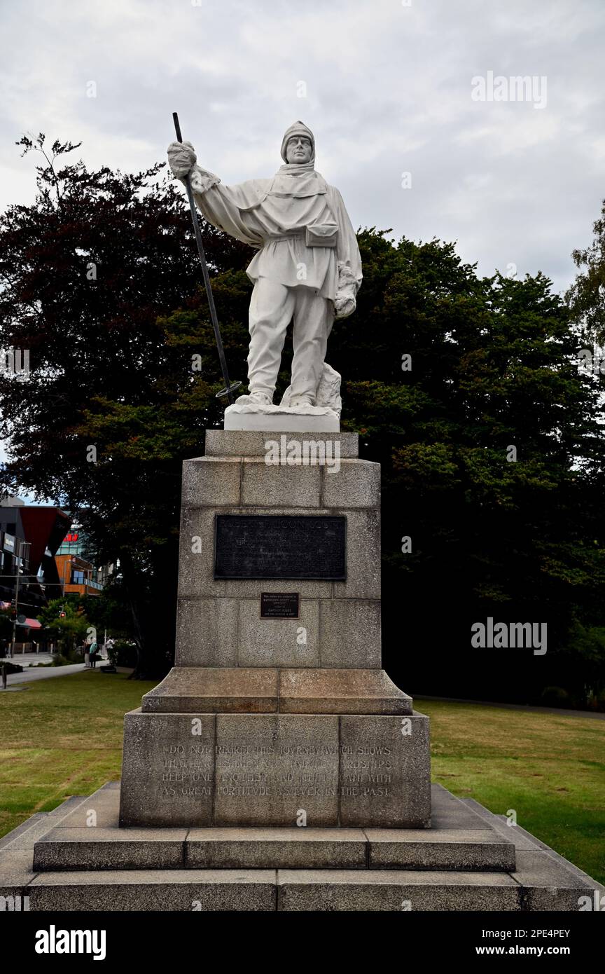 Statue de Robert Falcon Scott, explorateur de l'Antarctique, dans le centre de Christchurch, Nouvelle-Zélande. La statue a été sculptée en marbre par sa veuve Kathleen Scott Banque D'Images