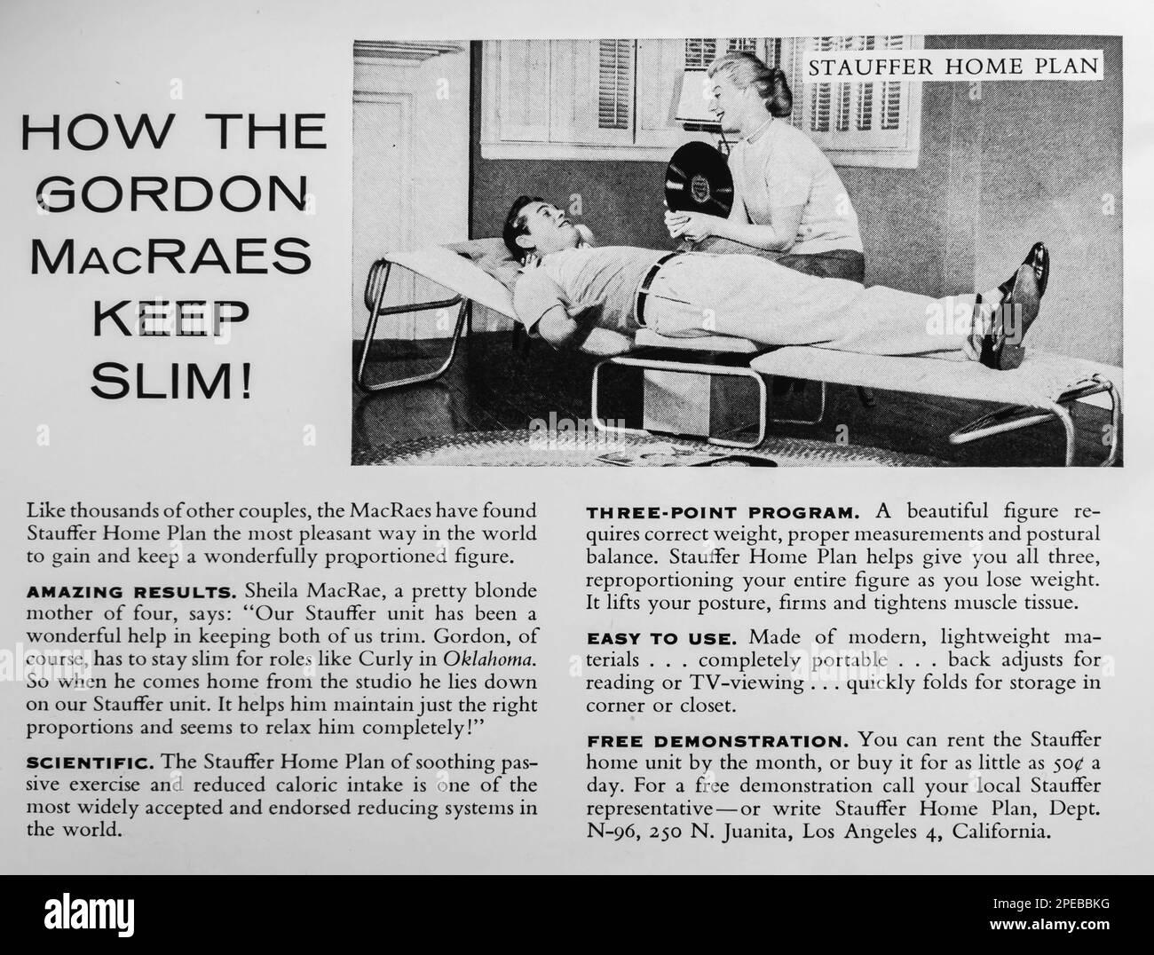 Publicité portable McRaes Stauffer dans un magazine NatGeo septembre 1956 Banque D'Images