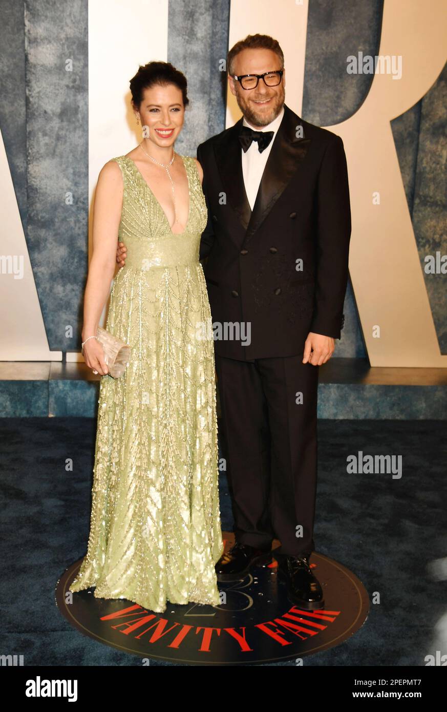 BEVERLY HILLS, CALIFORNIE - MARS 12: Lauren Miller, Seth Rogen participe à la Vanity Fair Oscar Party 2023 organisée par Radhika Jones à Wallis Annenberg Banque D'Images