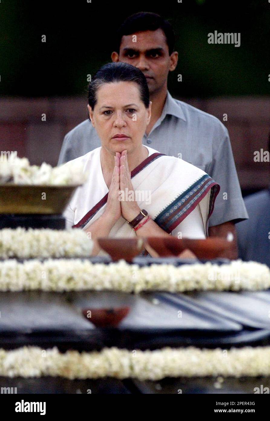 Sonia gandhi indian congress party president and wife of indias former