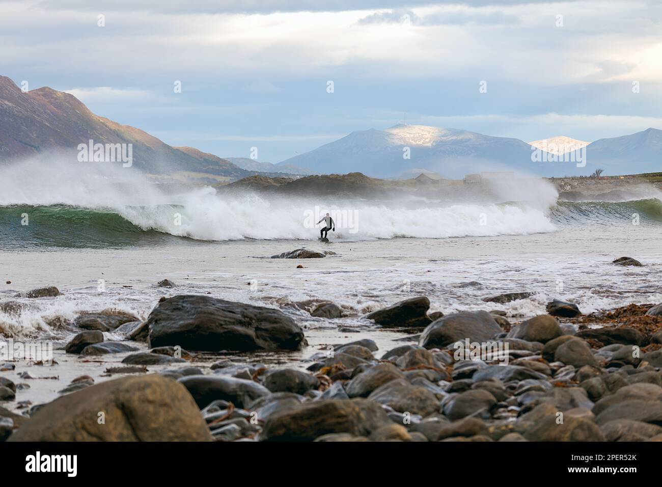 Wavesurfing Ulstein, Norvège Banque D'Images