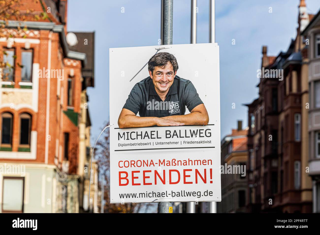 Michael Ballweg, initiateur de l'initiative Querdenken 711, comme candidat au poste de Lord Mayor, affiche électorale, dans la seconde décisive Banque D'Images