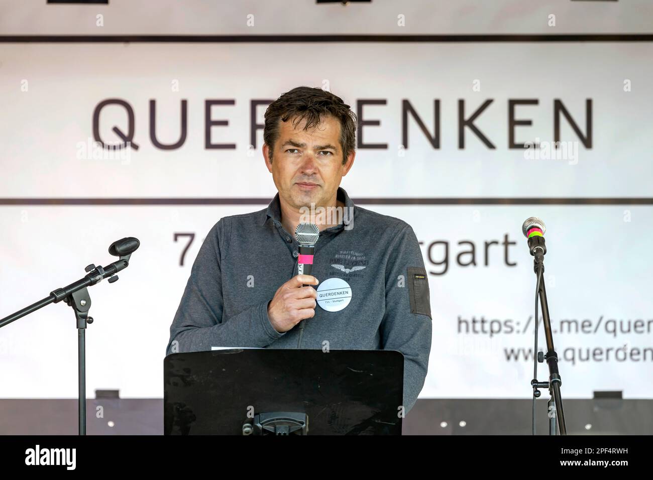 Michael Ballweg, initiateur de l'initiative Querdenken 711, proteste contre les restrictions de Corona, Stuttgart, Bade-Wurtemberg Banque D'Images