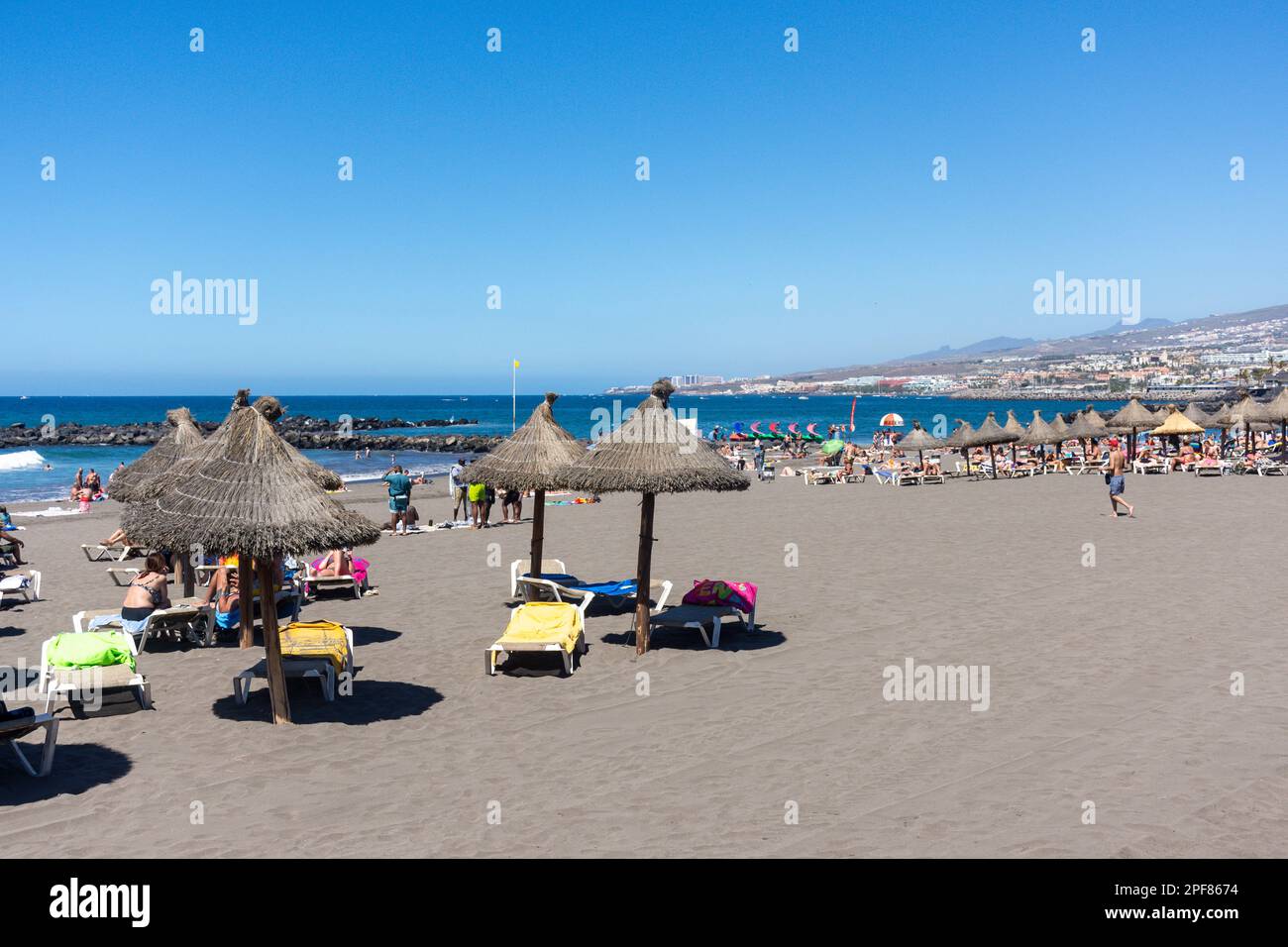 Plage publique de Playas de Troya, Playa de las Américas, Tenerife, Iles Canaries, Royaume d'Espagne Banque D'Images