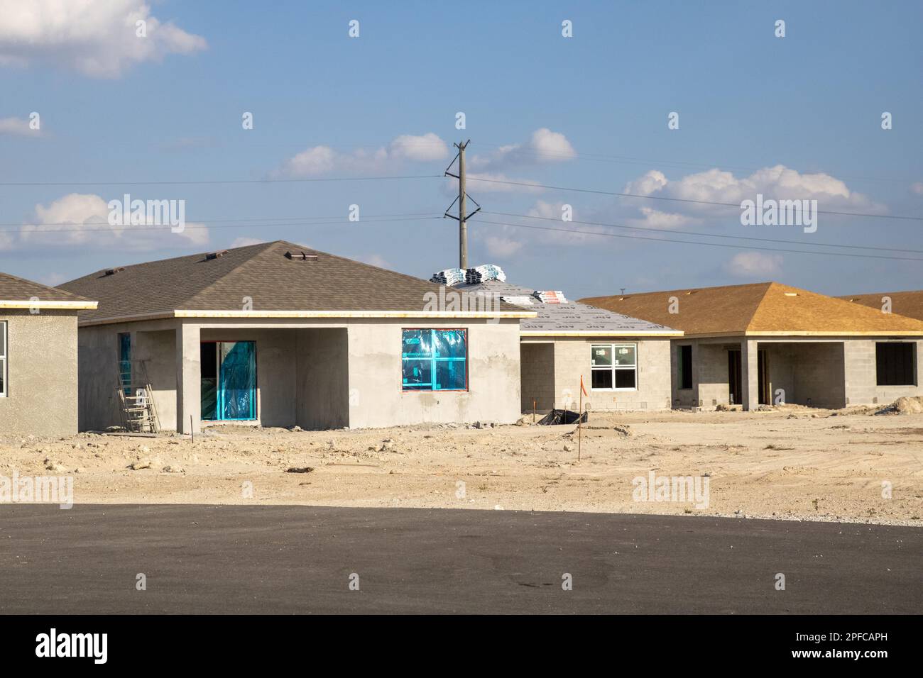 Maisons unifamiliales non développées préachetées Banque D'Images