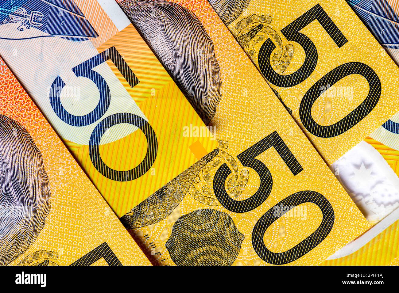 Gros plan de nombreux billets australiens de 50 dollars Banque D'Images