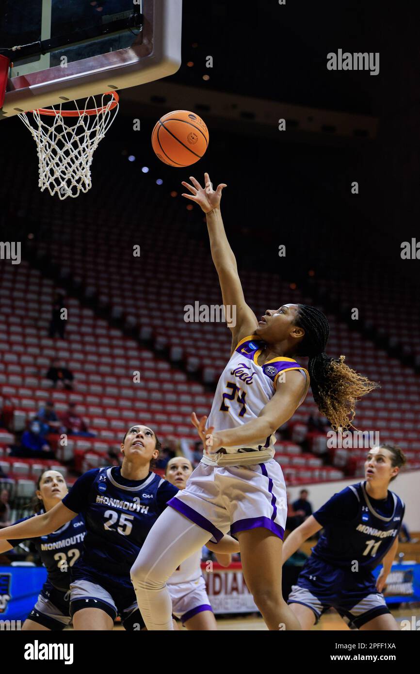 Bloomington, États-Unis. 16th mars 2023. Tennessee Tech Golden Eagles garde Jada Guinn (24) va dans le panier contre Monmouth lors d'un tournoi de basket-ball féminin NCAA au Simon Skjodt Assembly Hall à Bloomington. Tennessee Tech bat Monmouth 79-69. Crédit : SOPA Images Limited/Alamy Live News Banque D'Images