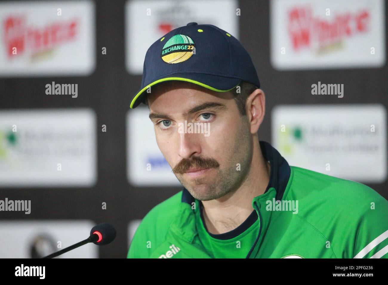 Le capitaine irlandais Andrew Balbirnie s'adressant à une conférence de presse avant le match pendant l'équipe nationale de cricket de l'Irlande de l'ODI assiste à la pratique à Sylhet Internati Banque D'Images