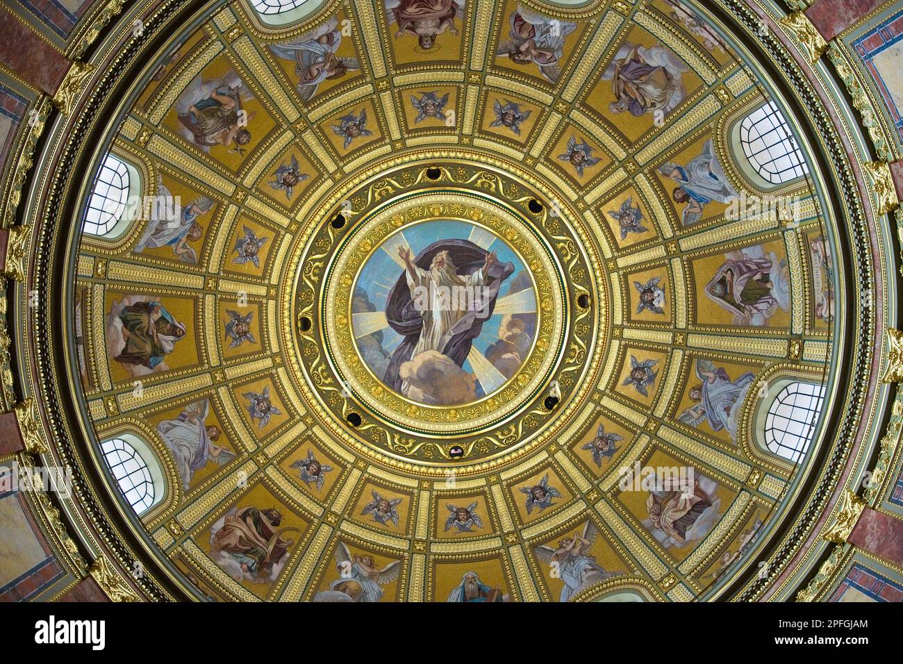 La Hongrie, Budapest, St Stephen's Basilica Banque D'Images