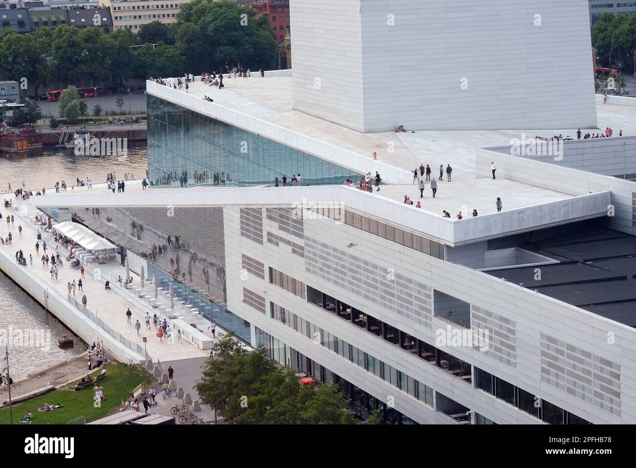 Norvège, Oslo, l'Opéra d'Oslo (Den Norske Opera & Ballett) est le théâtre national de l'Opéra et du Ballet de Norvège Banque D'Images