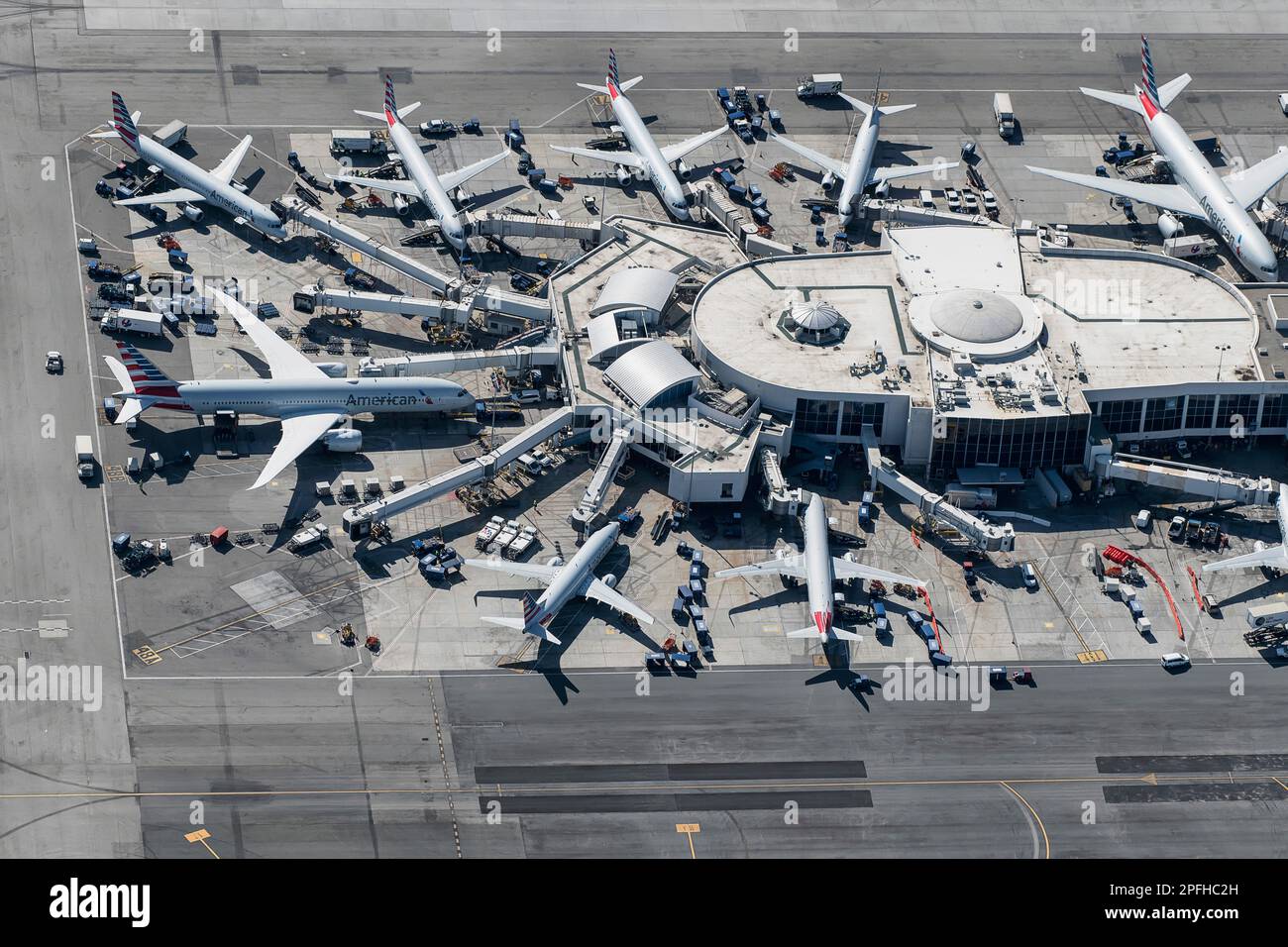 Terminaux à l'aéroport international de Los Angeles, vus à partir d'un hélicoptère Banque D'Images