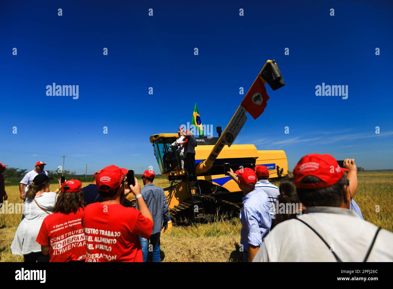 VIAMÃO, RS - 17.03.2023: ABERTURA COLHEITA DE ARROZ ORGANICO - ouverture de la récolte biologique de riz 2023, avec la présence du ministre Paulo Teixeira, de développement agraire. (Photo: Carlos Quadros/Fotoarena) Banque D'Images