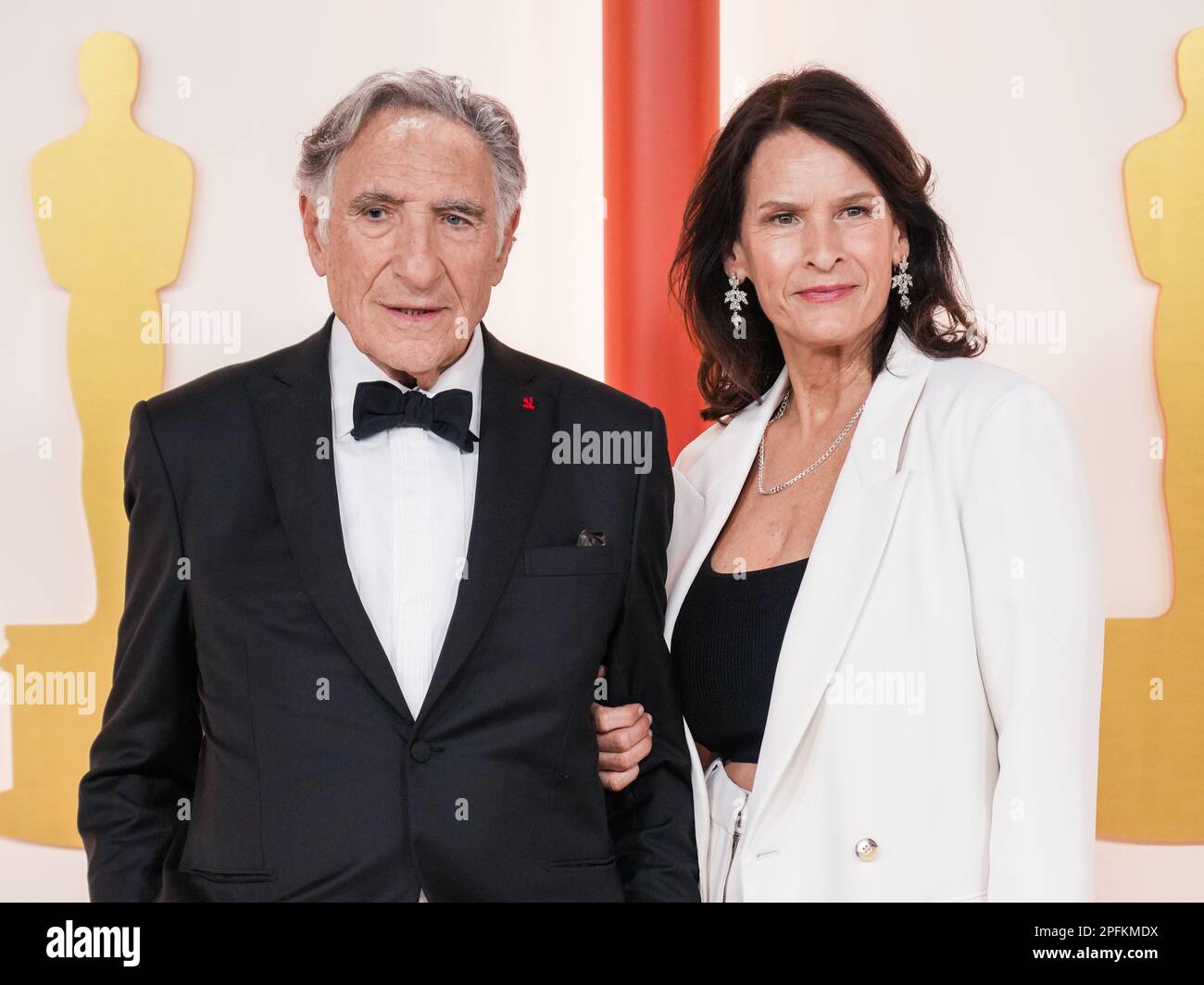 Los Angeles, États-Unis. 12th mars 2023. Judd Hirsch et Kathryn Danielle marchent sur le tapis rouge lors des Oscars 95th organisés par l'Académie des Arts et des Sciences du film au Dolby Theatre de Los Angeles, CA sur 12 mars 2023. (Photo par Sthanlee B. Mirador/Sipa USA) crédit: SIPA USA/Alay Live News Banque D'Images