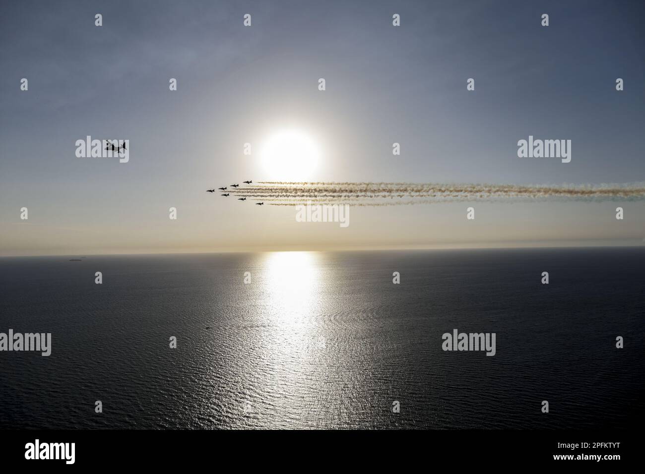 Djeddah, Arabie Saoudite. 17th mars 2023. Spectacle d'avions pendant le Grand Prix d'Arabie Saoudite 2023 de Formule 1 STC, 2nd tour du Championnat du monde de Formule 1 2023 de 17 mars à 19, 2023 sur le circuit de la corniche de Djeddah, à Djeddah, Arabie Saoudite - photo: DPPI/DPPI/LiveMedia crédit: Agence photo indépendante/Alamy Live News Banque D'Images