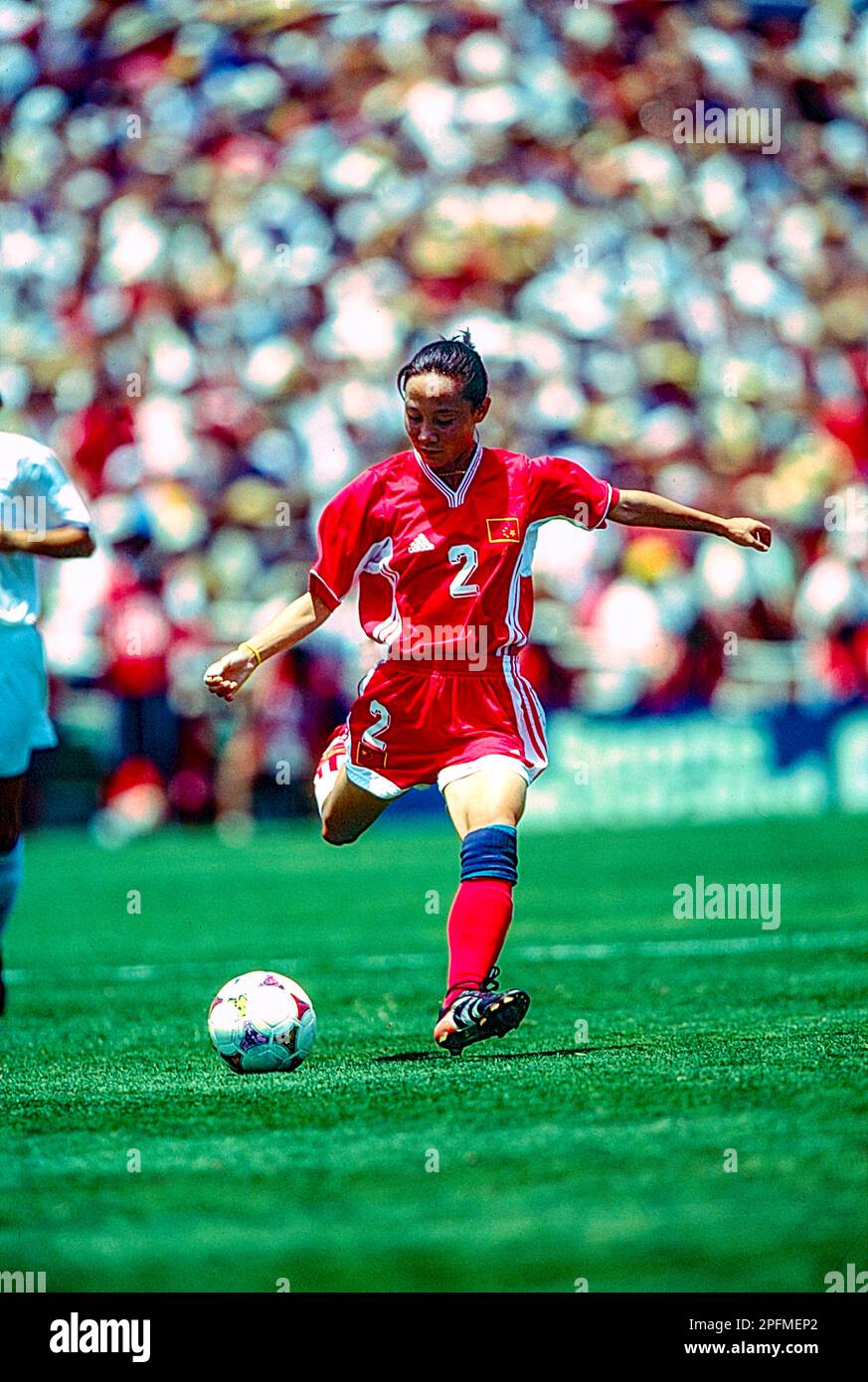 Wang Liping (CHN) en finale USA contre CHN lors de la coupe du monde de football féminin FIFA 1999. Banque D'Images
