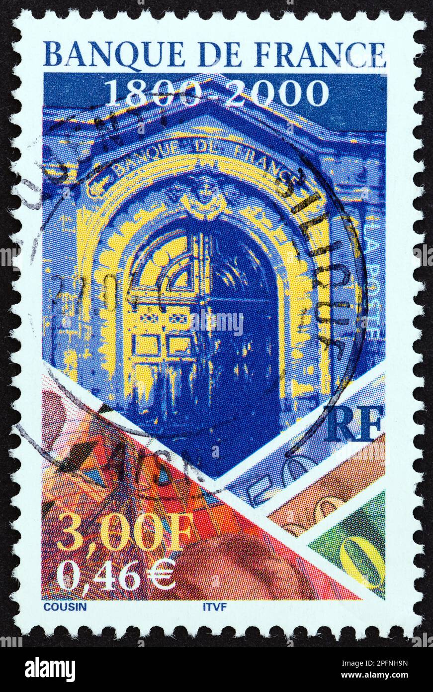 FRANCE - VERS 2000 : un timbre imprimé en France du numéro du Bicentenaire de la Banque de France indique l'entrée de la Banque, vers 2000. Banque D'Images
