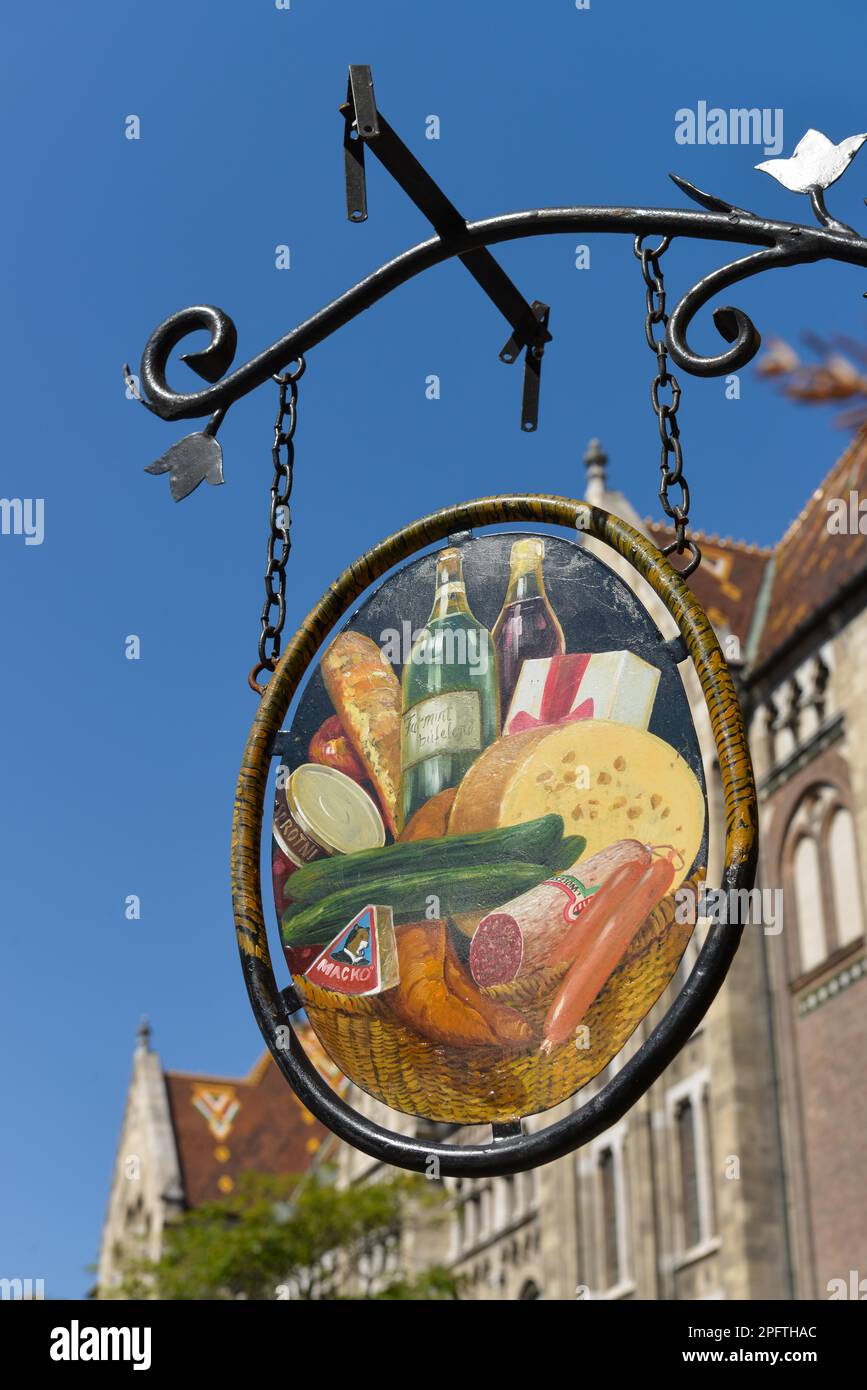 Restaurant Signboard, Castle Hill, Budapest, Hongrie Banque D'Images