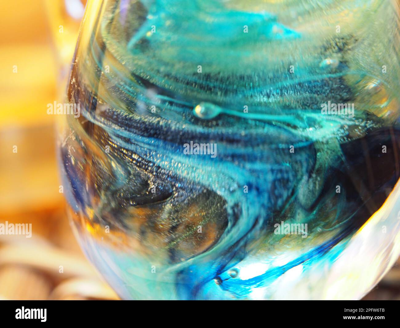 Abstrait macro en verre multicolore soufflé à la main Banque D'Images Abstrait macro en verre multicolore soufflé à la main Banque D'Images