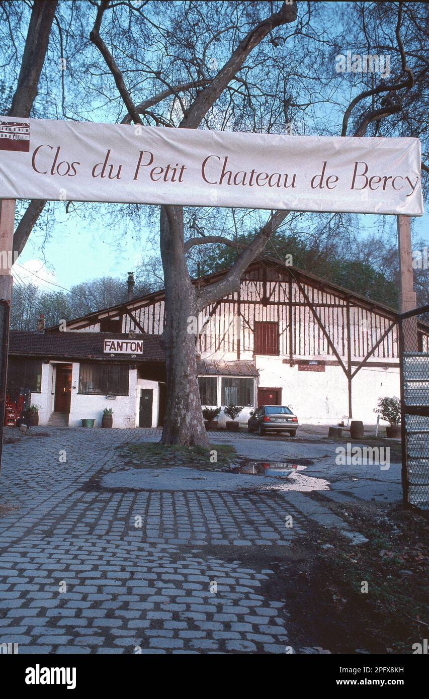 Paris, France, Vintage, Archives photos, Bercy Village, scène de rue, entrepôts de vin, années 1980, photos historiques Banque D'Images