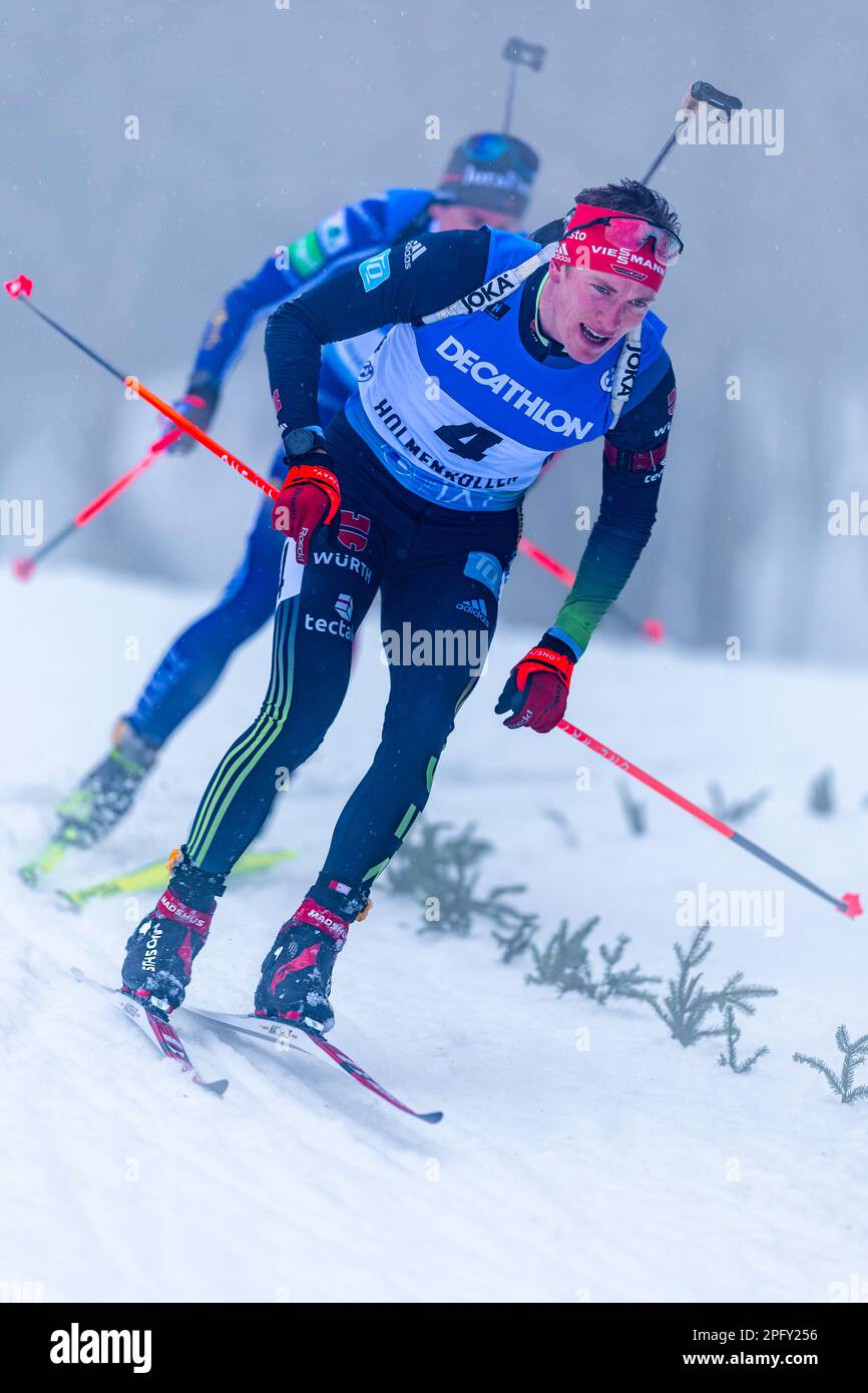 Oslo, Norvège 19 mars 2023, Benedikt Doll d'Allemagne participe à la compétition MEN 15km Mass START lors du Biathlon de la coupe du monde IBU BMW à Holmenkollen Oslo, Norvège. Credit: Nigel Waldron/Alay Live News Banque D'Images