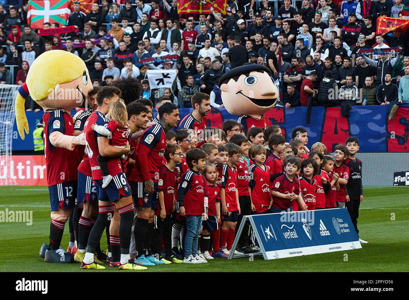 Pampelune, Espagne. 19th mars 2023. Sports. Football/Soccer.match de football de la Liga Santander entre CA Osasuna et Villarreal CF a joué au stade El Sadar à Pampelune (Espagne) sur 19 mars 2023. Credit: Inigo Alzugaray / Alamy Live News Banque D'Images